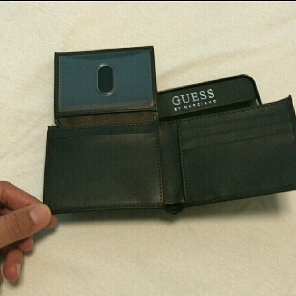 NIB authentic guess men's wallet "great gift" - Picture 3 of 4